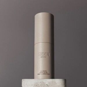 SKKN by Kim Moisturizing Oil